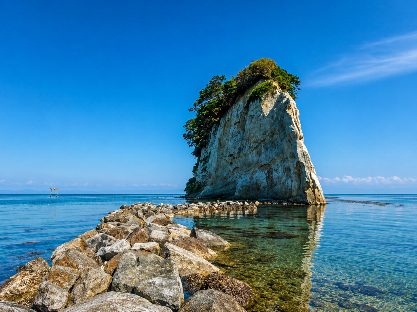 見附島